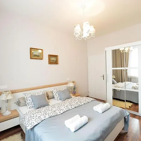 Oli Apartment *