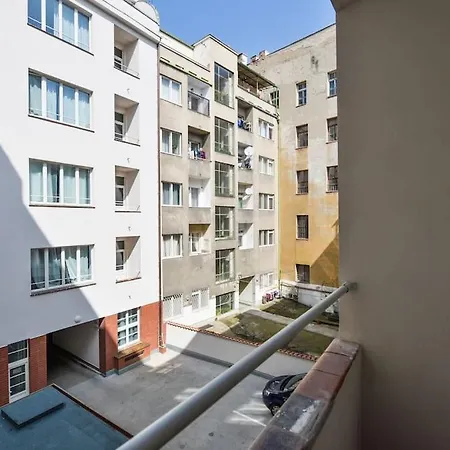Oli Apartment